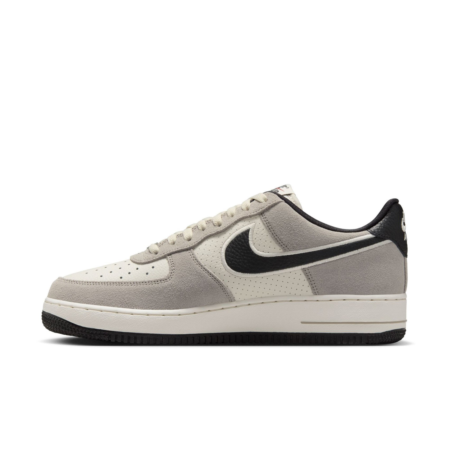 Nike Nike Air Force 1 IO2077 LV8