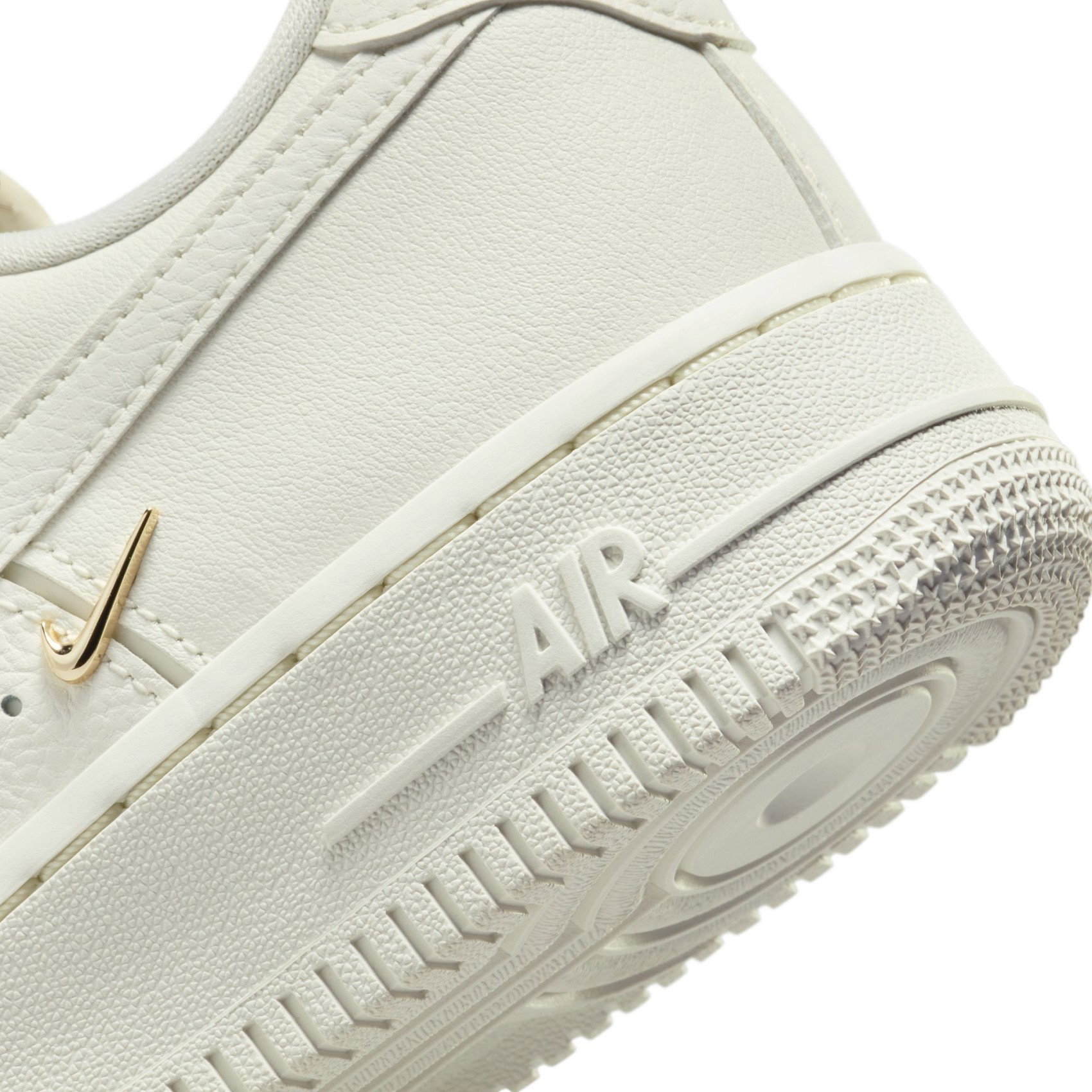 Nike Air Force 1 '07 LX Kadın Sneaker Ayakkabı FV3654-111