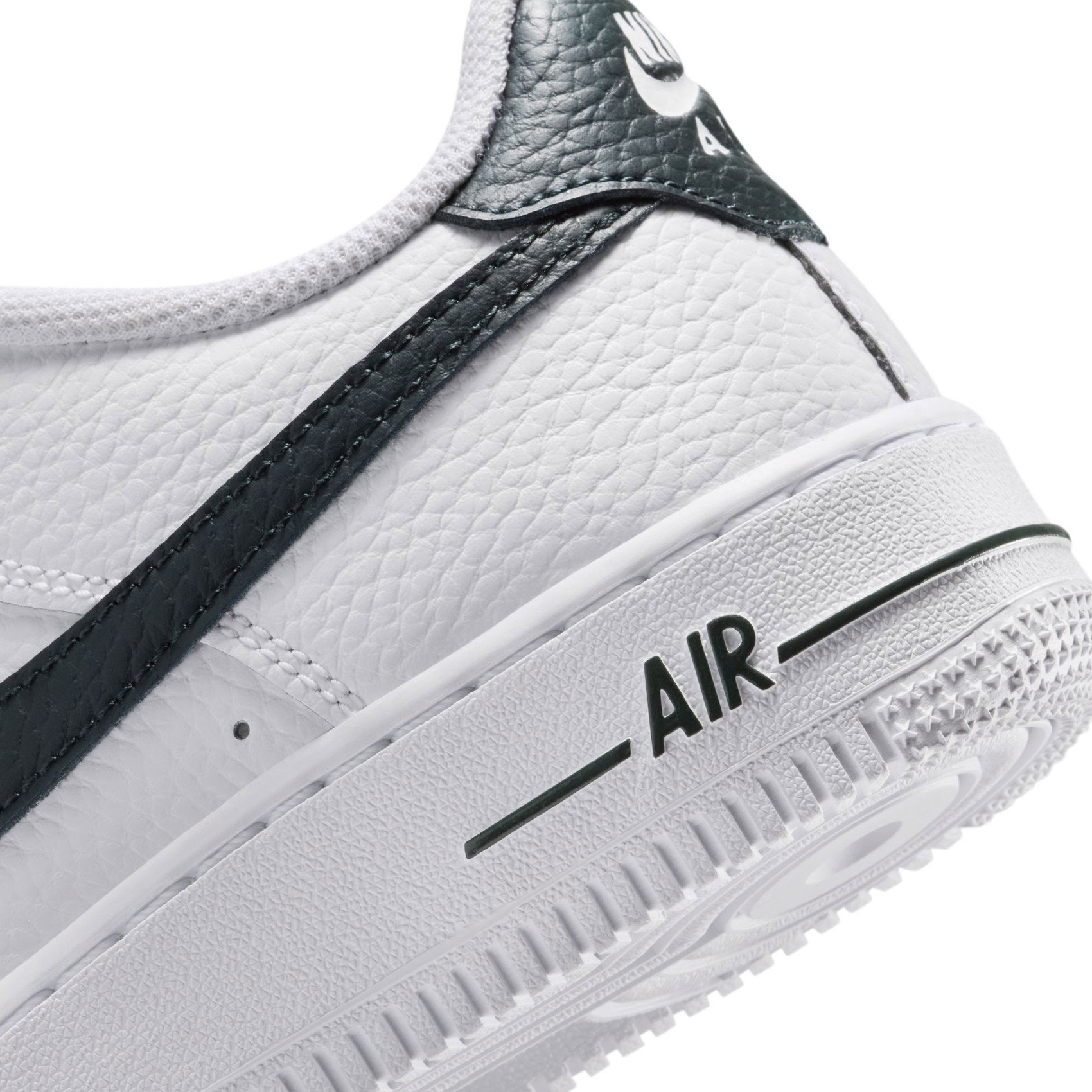 Nike Nike Air Force 1 IO7403