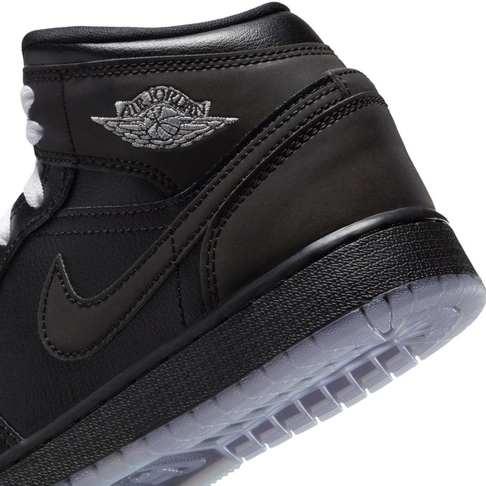 Air Jordan 1 Mid Bg Çocuk Basketbol Ayakkabısı