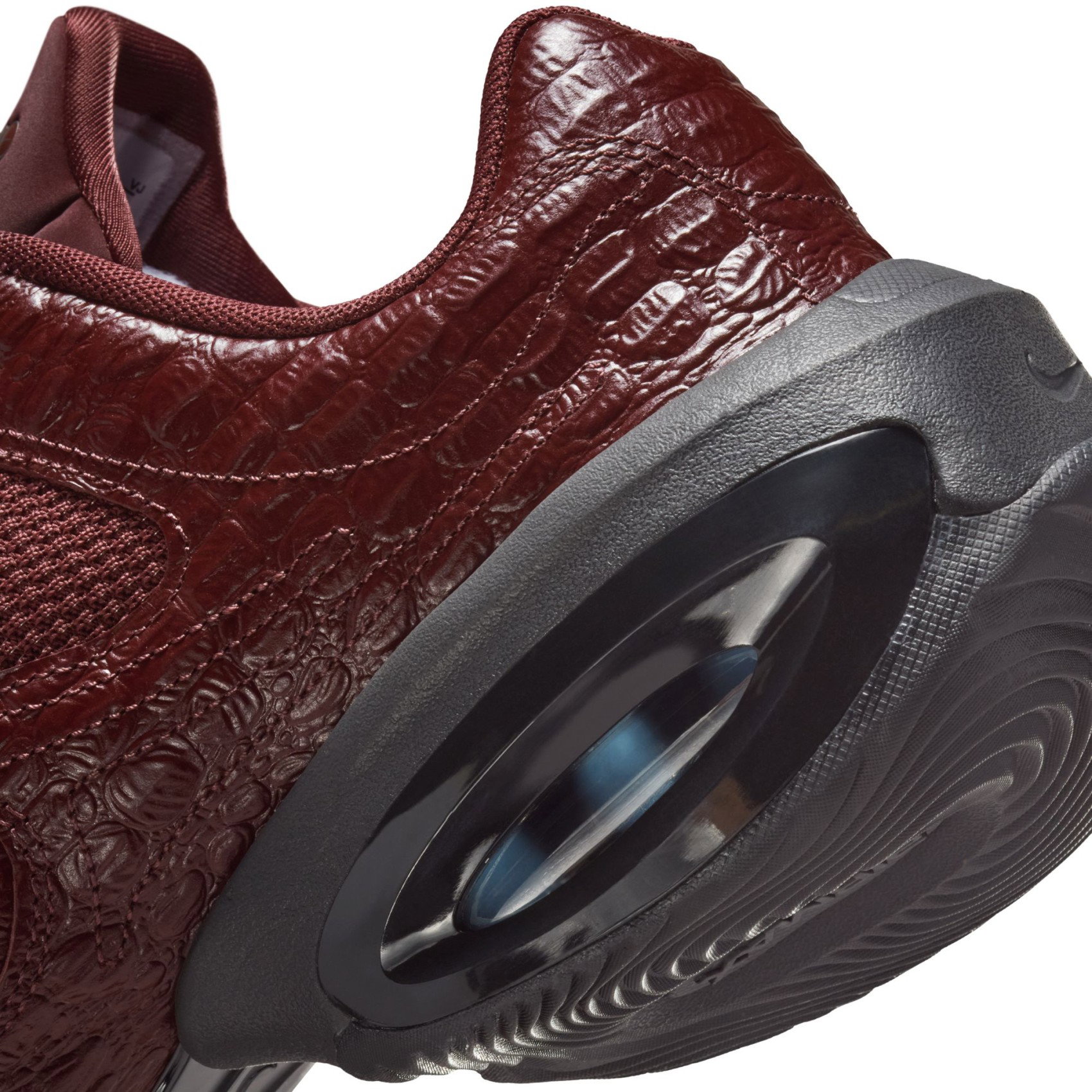 nike-air-max-muse-se-croc-skin