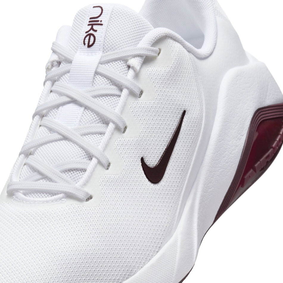 Air Zoom Bella 7 Kadın Beyaz Fitness Ayakkabısı