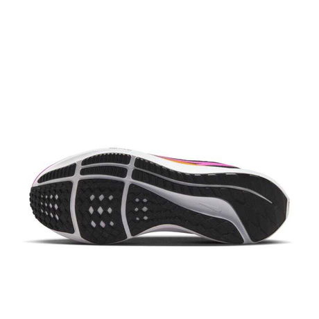 NIKE - Air Zoom Pegasus 40 Kadın Koşu Ayakkabısı (1)
