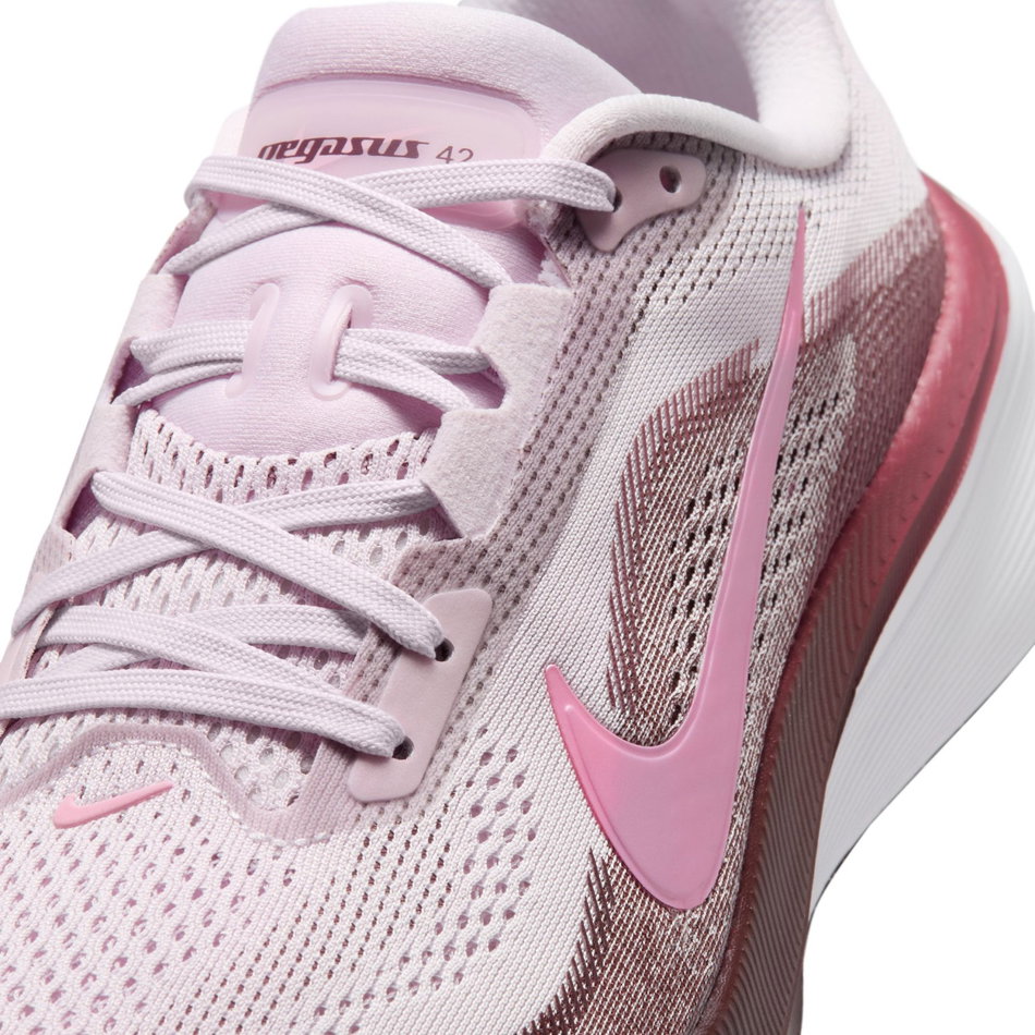 Air Zoom Pegasus 42 Kadın Koşu Ayakkabısı