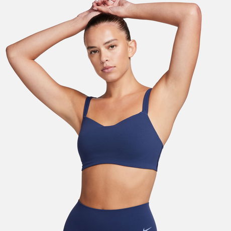 NIKE - Alate Trace Hafif Destekli Dolgulu Bra Kadın Sporcu Sütyeni