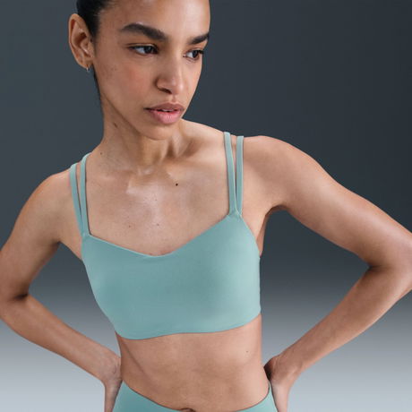 NIKE - Alate Trace Hafif Destekli Dolgulu Kadın Sporcu Sütyeni