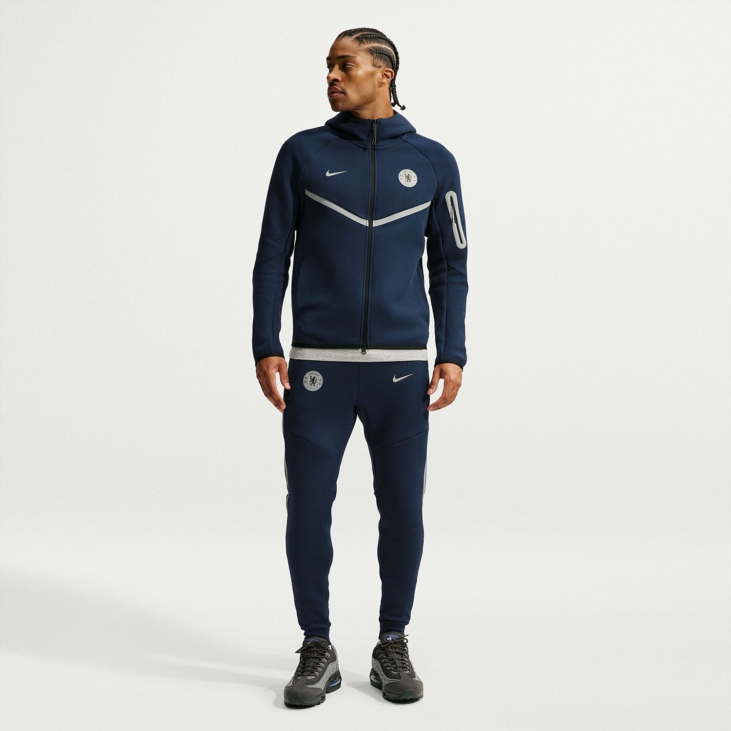 Мужские спортивные штаны Nike Chelsea FC Tech Fleece Reflective Jogger Pant
