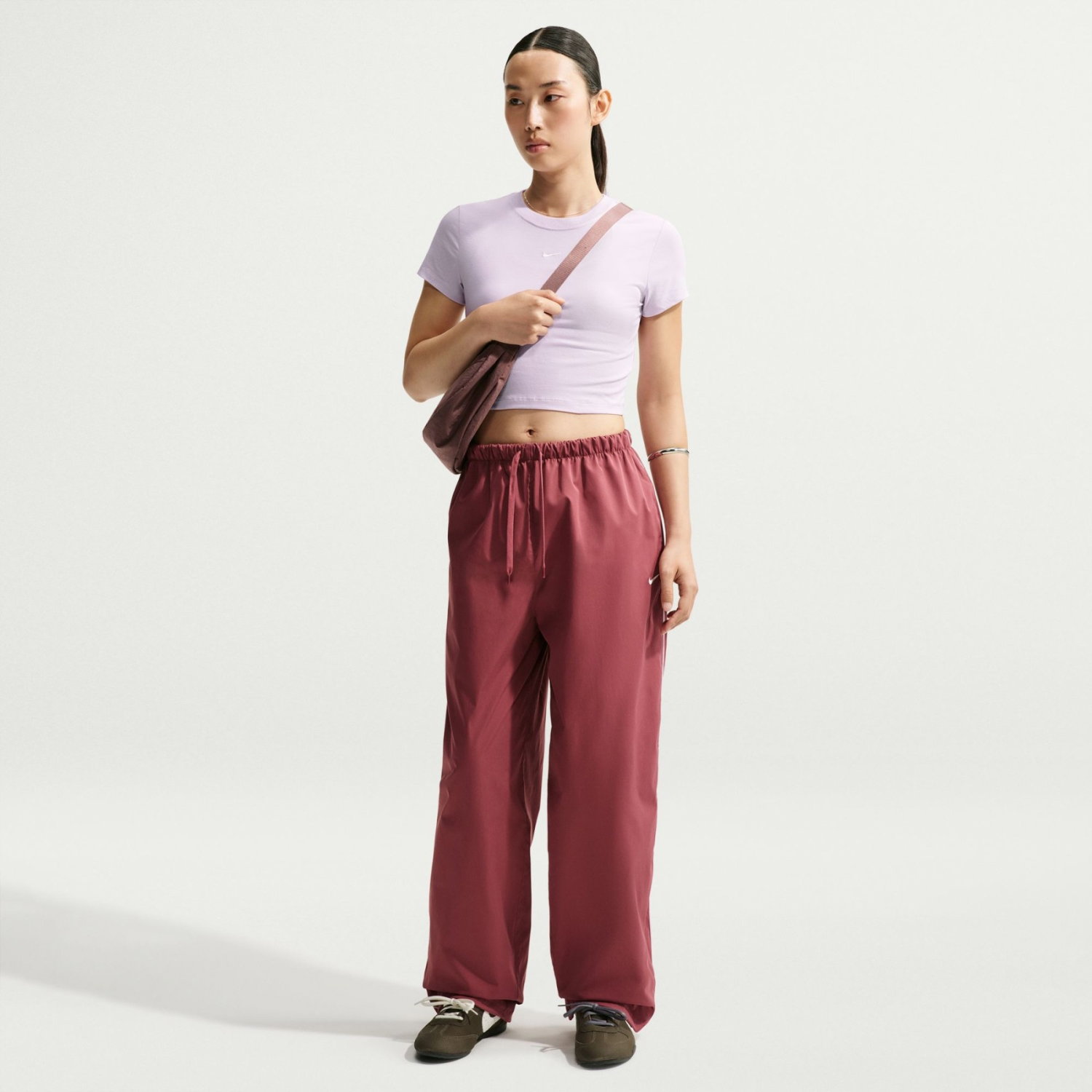 Женская футболка Nike Chill Knit Crop Lila