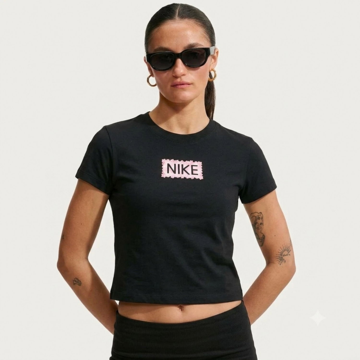 Женская футболка Nike Chill Knit Crop Tee
