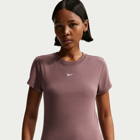 NIKE - Chill Knit Md Crop Kadın Tişört (1)
