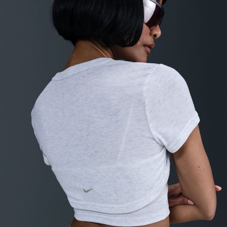 NIKE - Chill Knit Mini-Rib 2in1 Crop Kadın Gri Tişört (1)