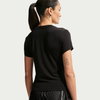 NIKE - Chill Knit Mod-Cropped Tee Kadın Siyah Tişört (1)