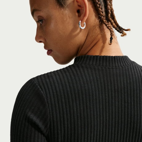 NIKE - Chill Knit Wide Rib Cardigan Kadın Siyah Sweatshirt (1)