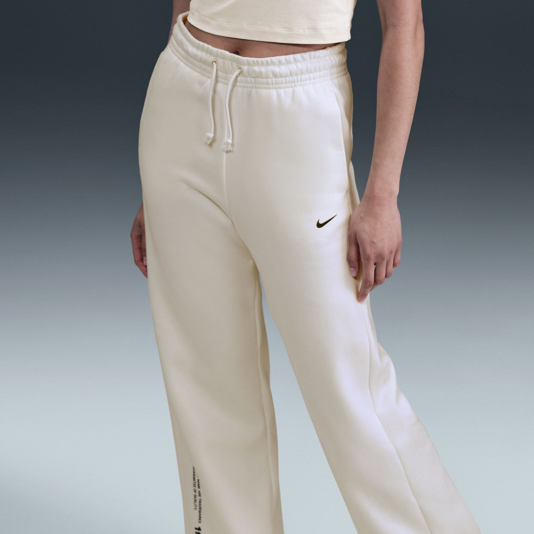 Nike Classic+ Wide Leg Kadın Bej Eşofman Altı IH8482-133
