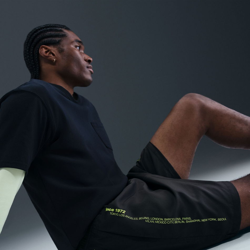 Club Flow Woven Short Swoosh Erkek Şort