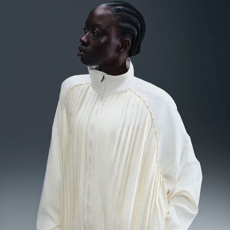 NIKE - Collection Pleated Track Jacket Kadın Bej Ceket (1)