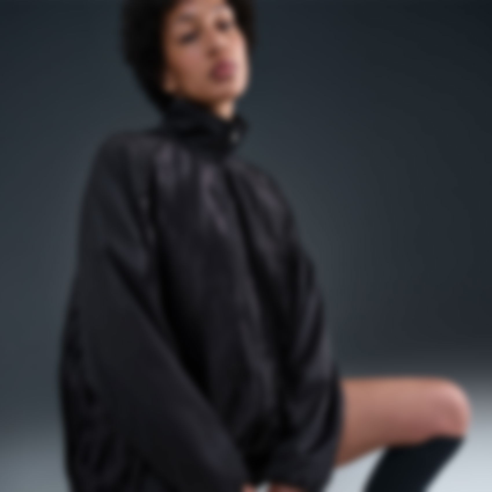NIKE - Collection Pleated Track Jacket Kadın Siyah Ceket