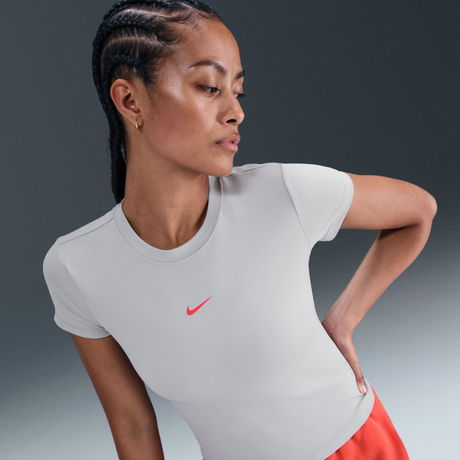 NIKE - Crop Kadın Tişört