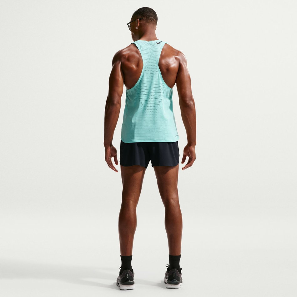 Dri-FIT ADV AeroSwift 4