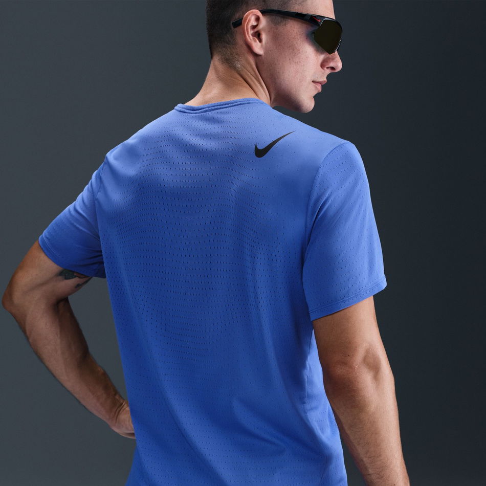 Dri-FIT ADV AeroSwift SS Top Erkek Mavi Tişört