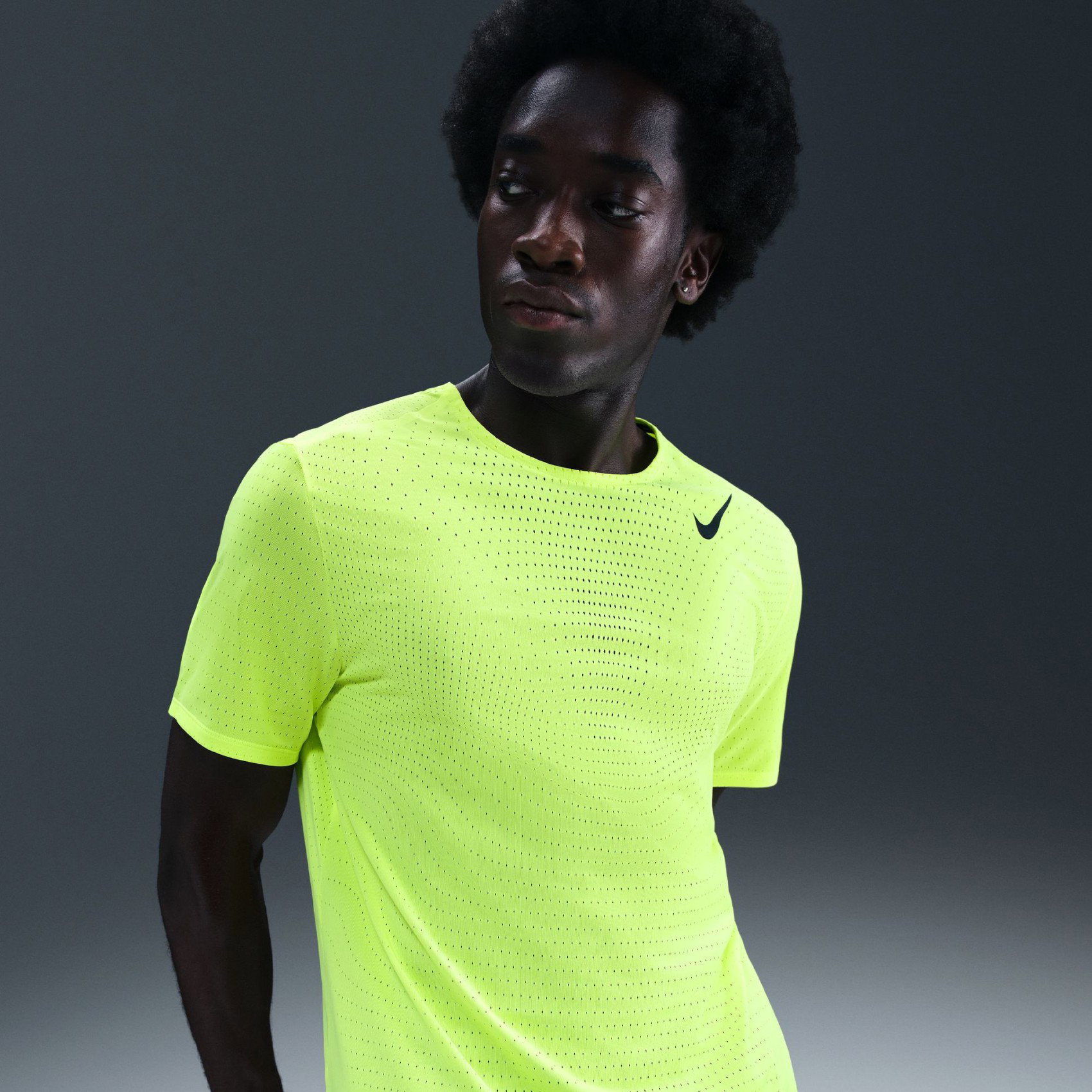 Nike Dri-FIT ADV AeroSwift SS Top Erkek Sarı Tişört HJ3377-702