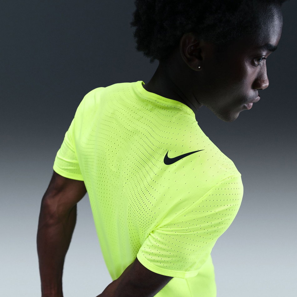 Dri-FIT ADV AeroSwift SS Top Erkek Sarı Tişört