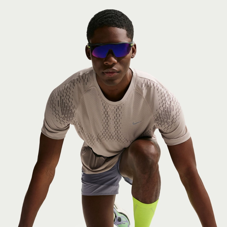 Dri-FIT ADV Stride Ss Top Erkek Kahverengi Tişört