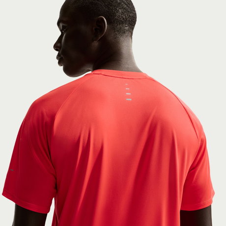 NIKE - Dri-FIT ADV Stride Ss Top Erkek Kırmızı Tişört (1)