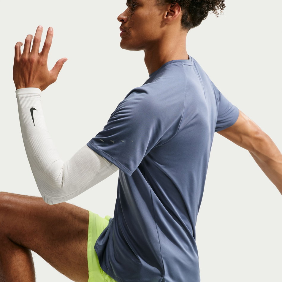 Dri-FIT ADV Stride Ss Top Erkek Mavi Tişört