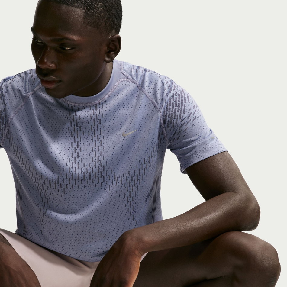Dri-FIT ADV Stride Ss Top Erkek Tişört