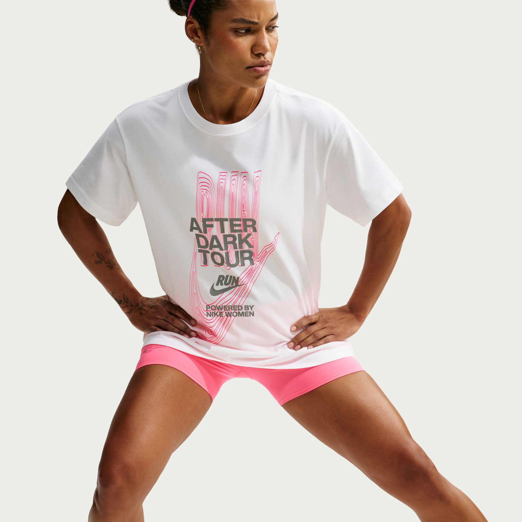 Женская футболка Nike Dri-FIT After Dark Tour Move Tee