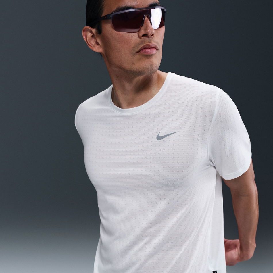 Dri-FIT Breathe Miler SS Top Erkek Beyaz Tişört