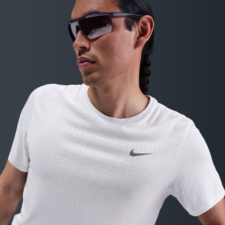 Dri-FIT Breathe Miler SS Top Erkek Beyaz Tişört
