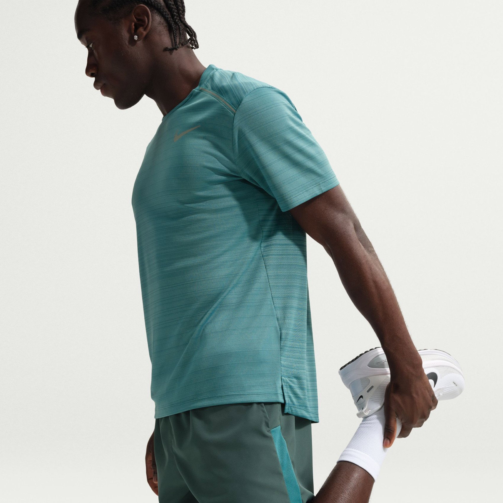 Nike Dri-FIT Challenger 7Bf Short Erkek Yeşil Şort HJ5482-344
