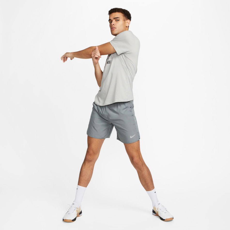 Dri-FIT Challenger 7Ul Short Erkek Gri Şort