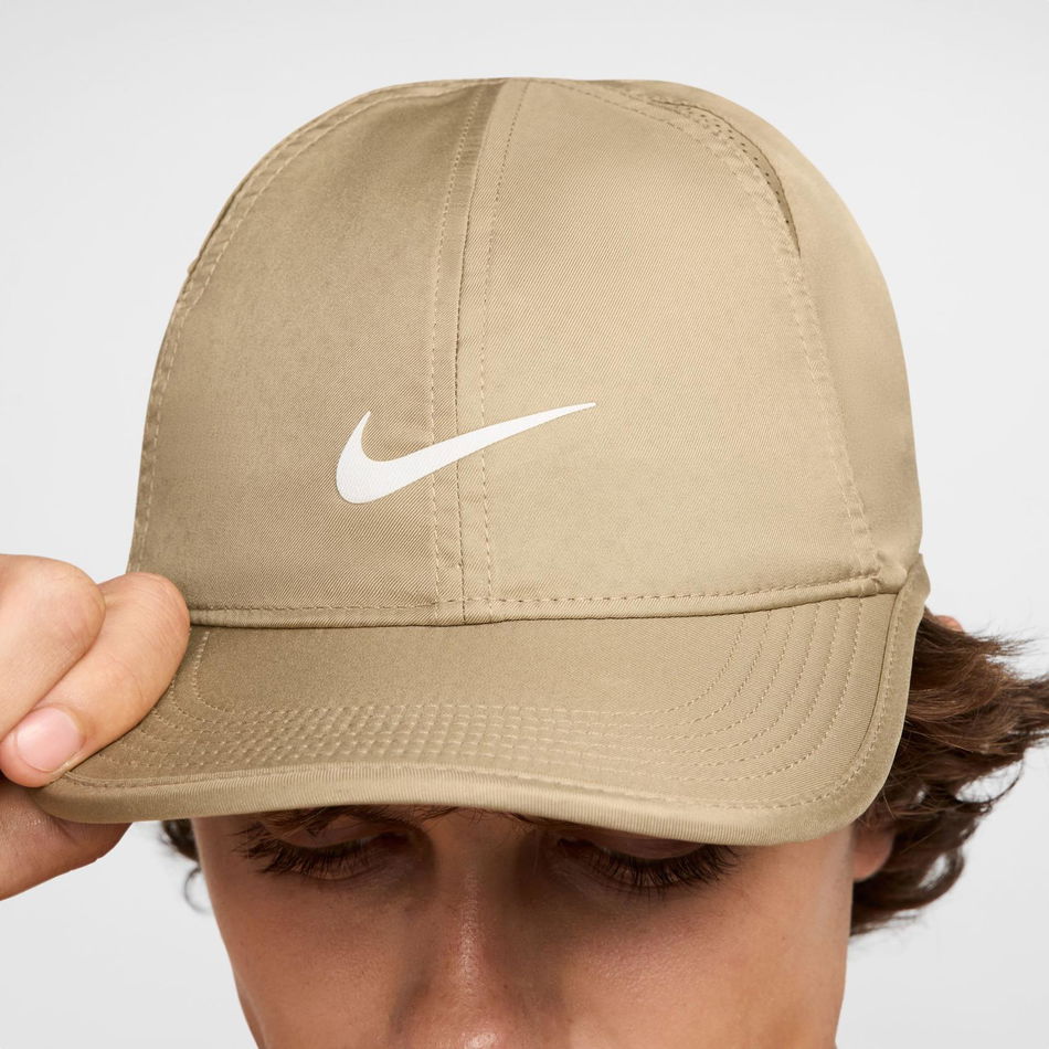 Dri-FIT Club Cap CB Metal Swoosh L Kahverengi Şapka