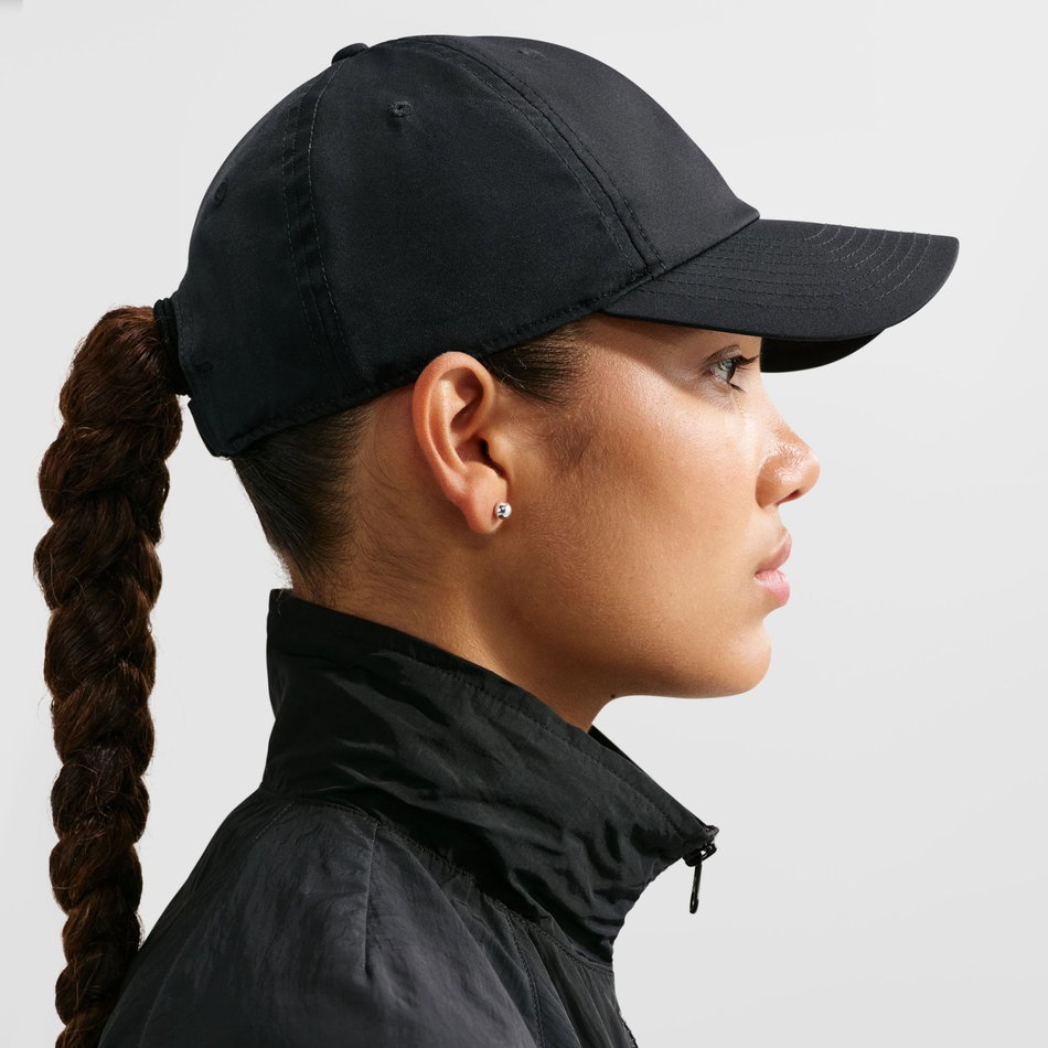 Dri-FIT Club Cap Metal Swoosh Siyah Şapka