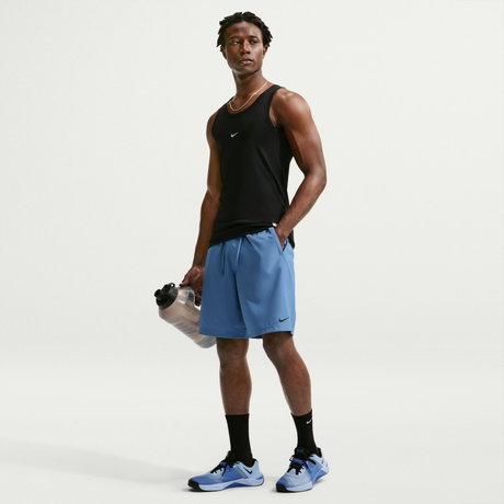 NIKE - Dri-FIT Form 9
