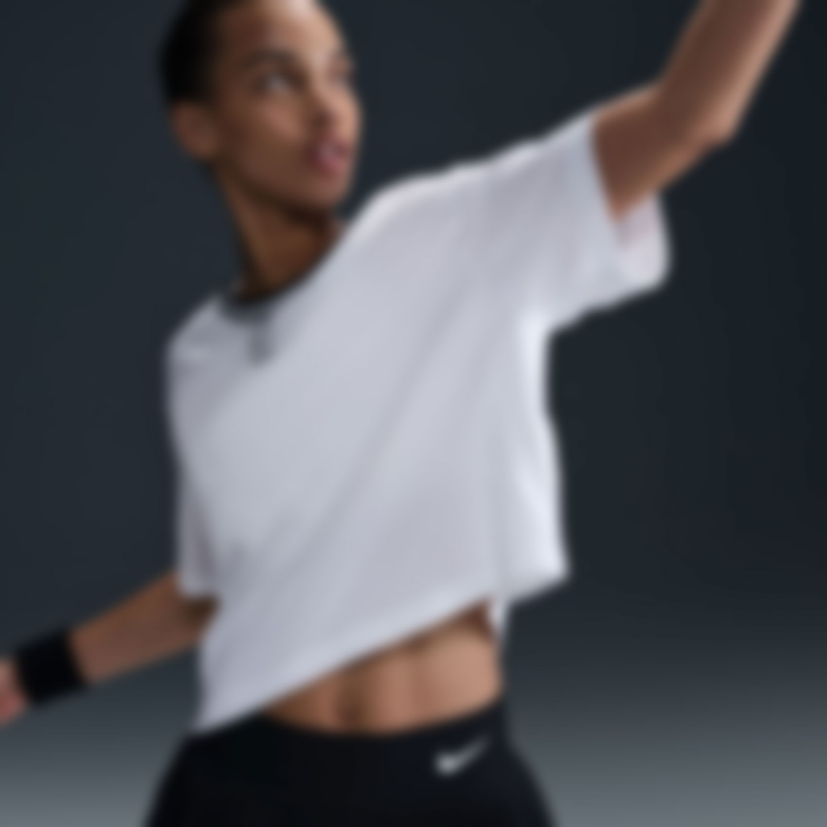 NIKE - Dri-FIT Heritage SS Crop Tee Kadın Beyaz Tişört