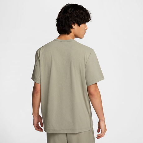 NIKE - Dri-FIT Hyverse Erkek Tişört (1)