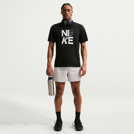 NIKE - Dri-FIT Hyverse Gfx Fill Ss Erkek Siyah Tişört (1)