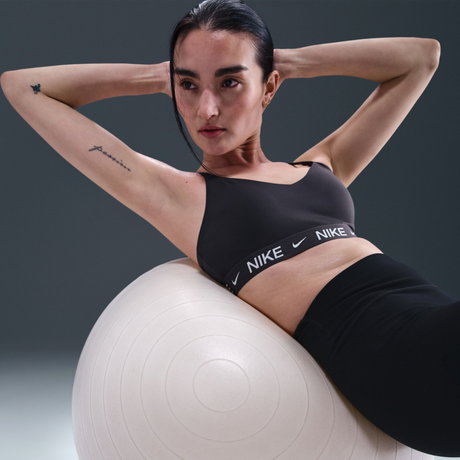 NIKE - Dri-FIT Indy Light Support Bra Kadın Sporcu Sütyeni