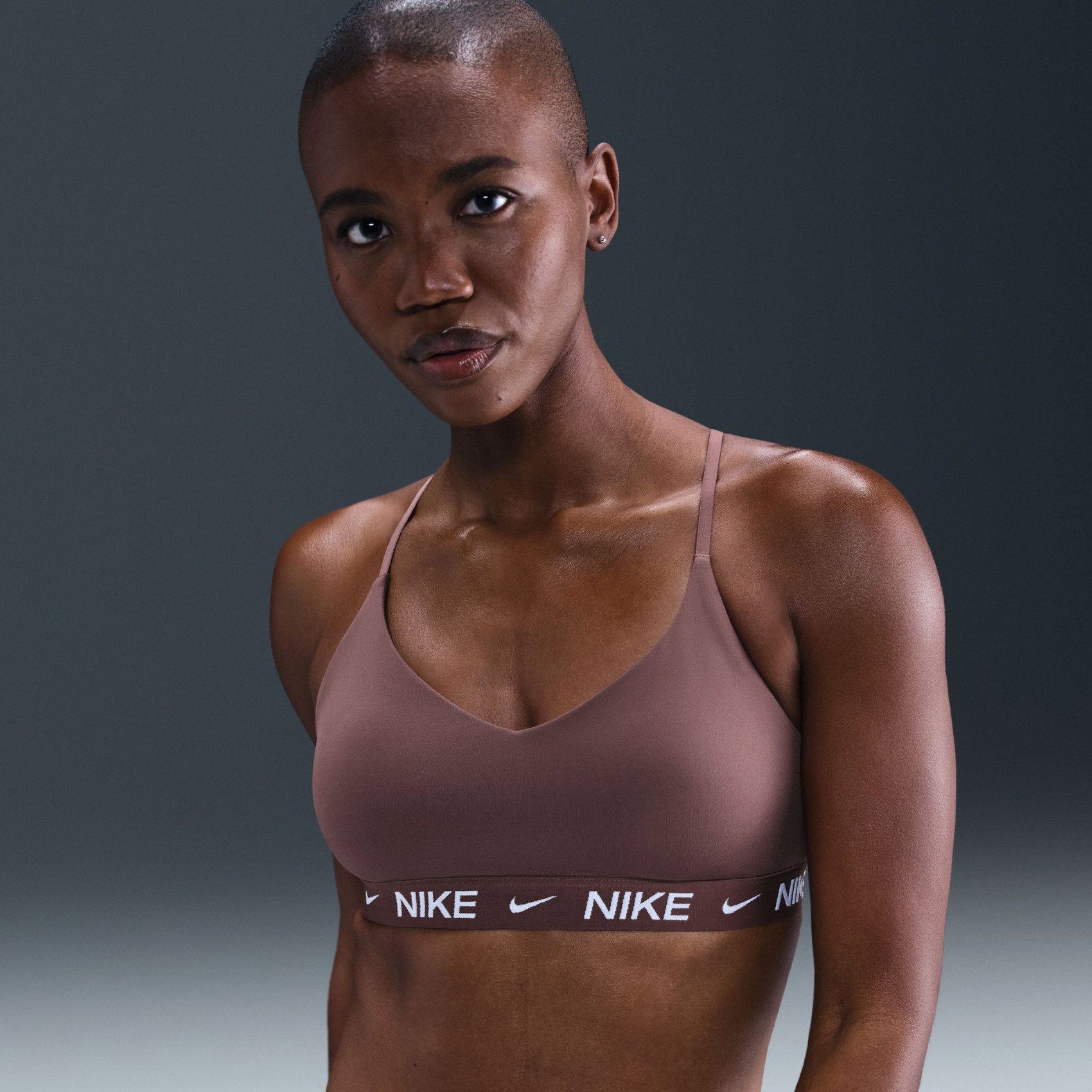 Nike Dri-FIT Indy Light Support Bra Pedli Kadın Sporcu Sütyeni