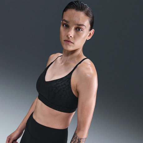NIKE - Dri-FIT Indy x Universa Bra Pedli Kadın Siyah Sporcu Sütyeni (1)