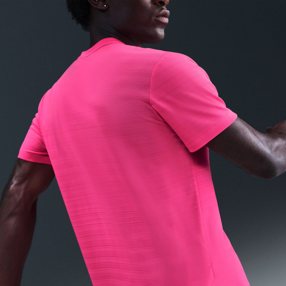 Dri-FIT Miler Erkek Pembe Koşu Tişörtü