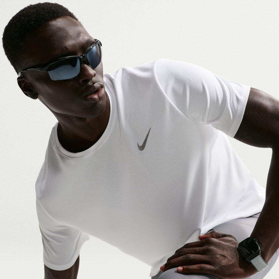 Dri-FIT Miler Erkek Tişört
