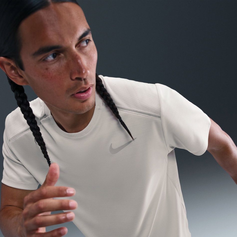 Dri-FIT Miler SS Erkek Bej Tişört