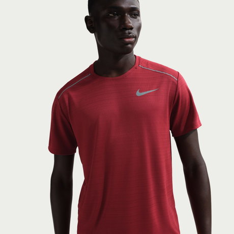 NIKE - Dri-FIT Miler Ss Erkek Kırmızı Tişört