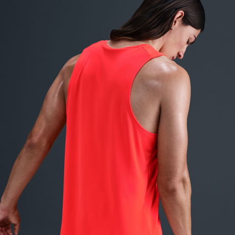 NIKE - Dri-FIT Miler Tank Erkek Kırmızı Atlet (1)
