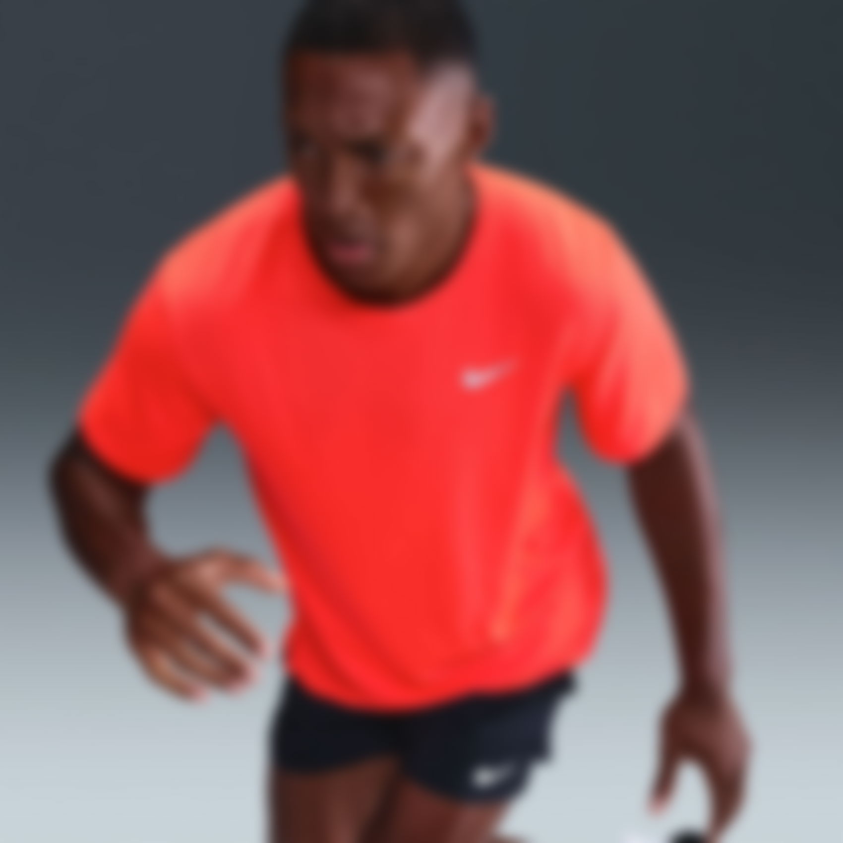 NIKE - Dri-FIT Miler UV SS Erkek Kırmızı Tişört